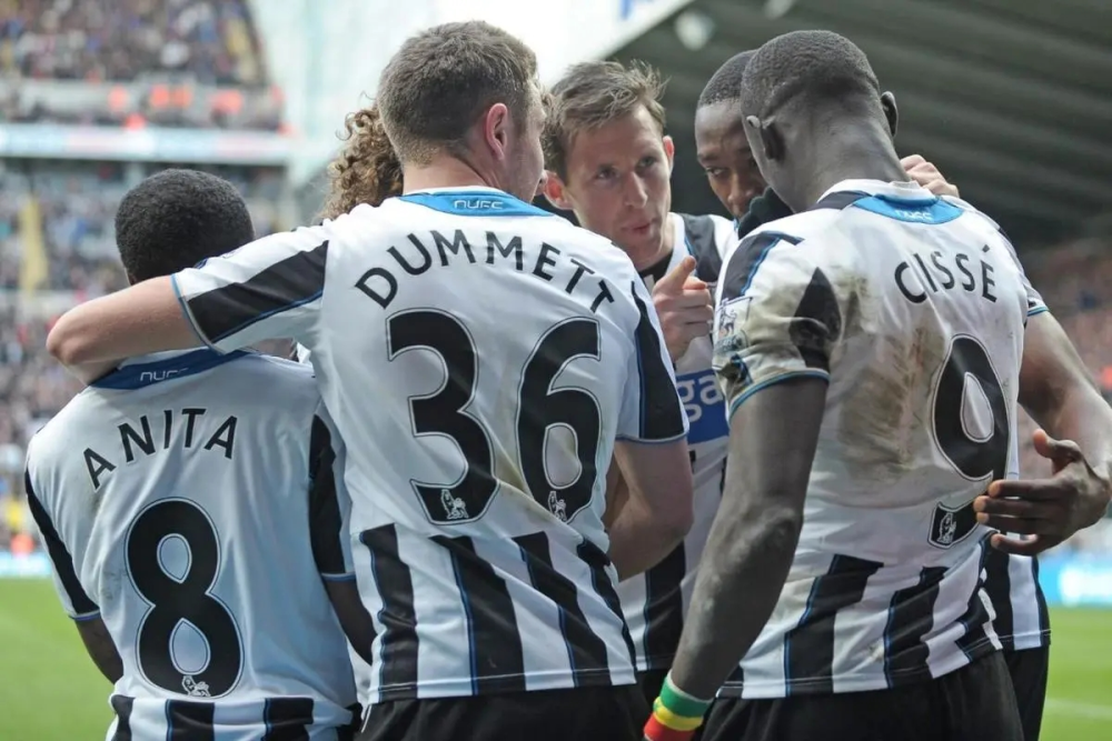  纽卡斯尔联定位球发威，喜鹊军团客场力擒西汉姆联