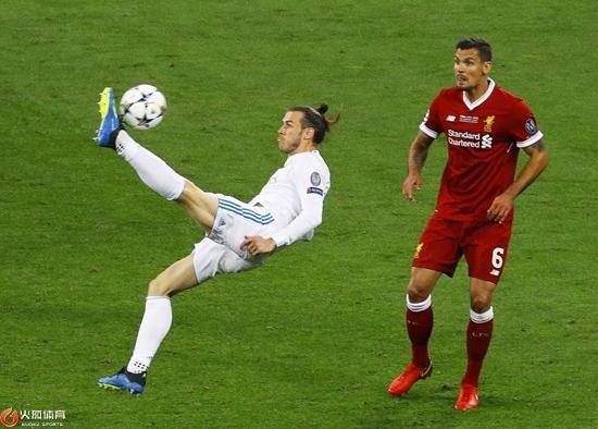  索兰克倒钩惊艳全场，伯恩茅斯逼平豪门利物浦